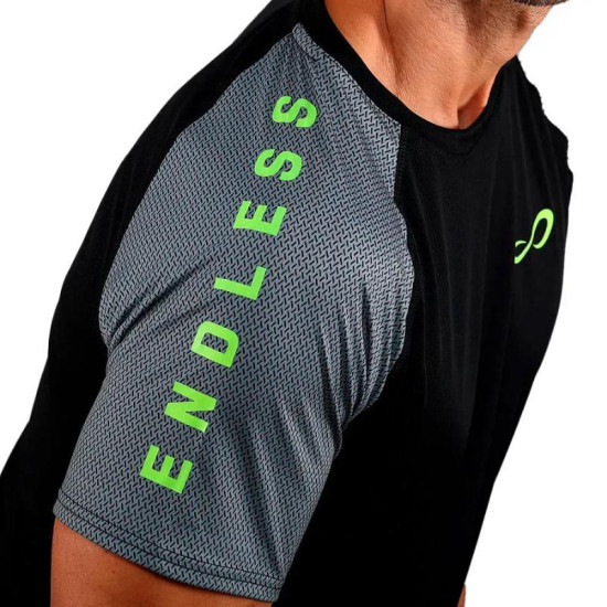 Camiseta Endless Feisty Iconic Negro Titanium